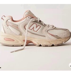 New Balance 530s Women's Cream and Pink Sneakers